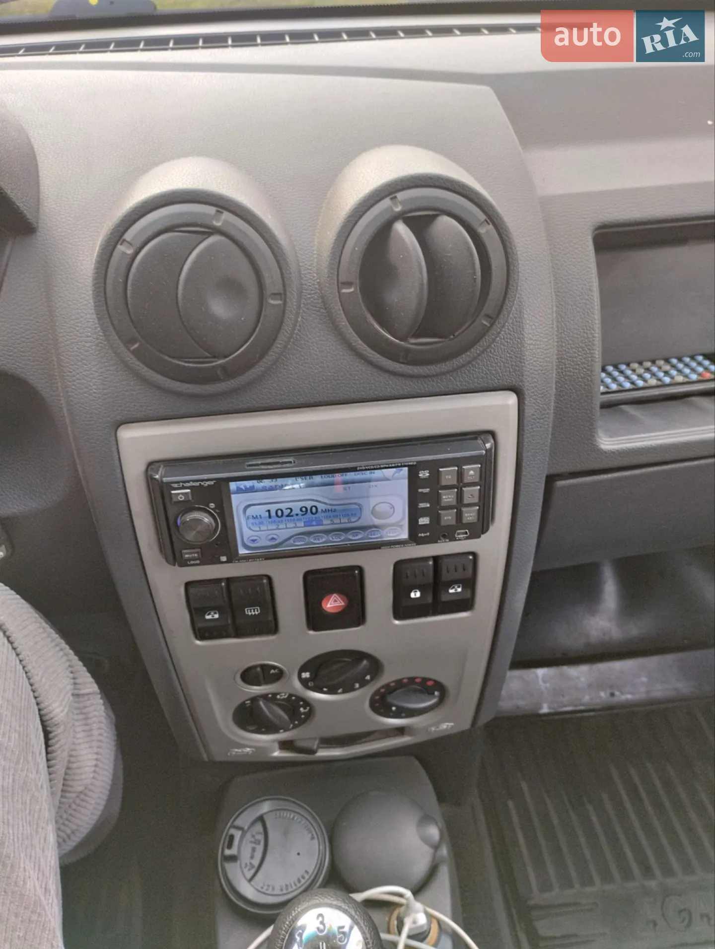2011 Renault Logan - мініатюра 18