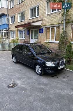 Седан Renault Logan 2011 в 
