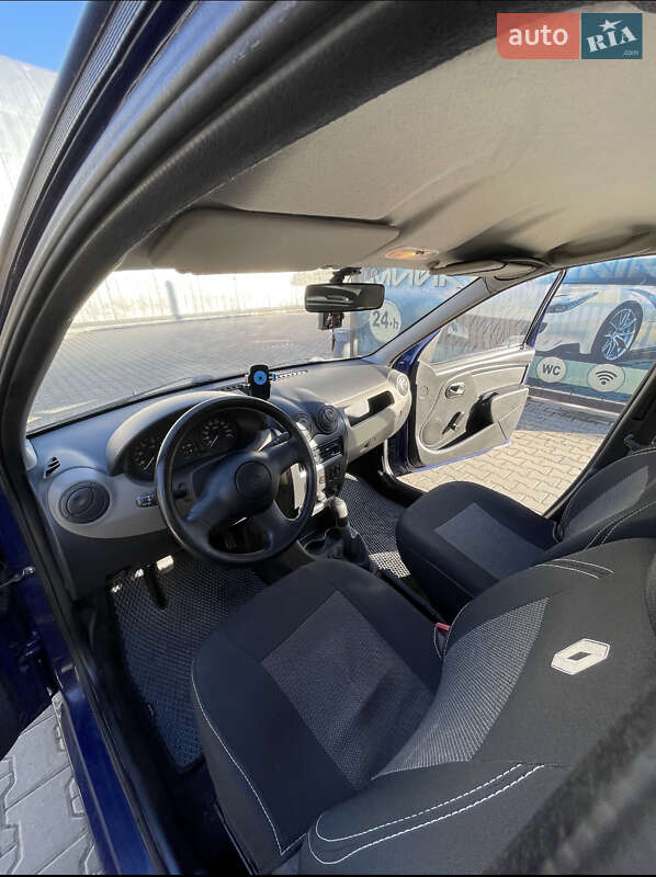 Седан Renault Logan 2009 в Ивано-Франковске