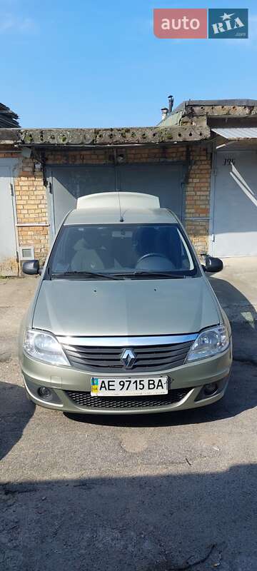 Седан Renault Logan 2011 в Никополе