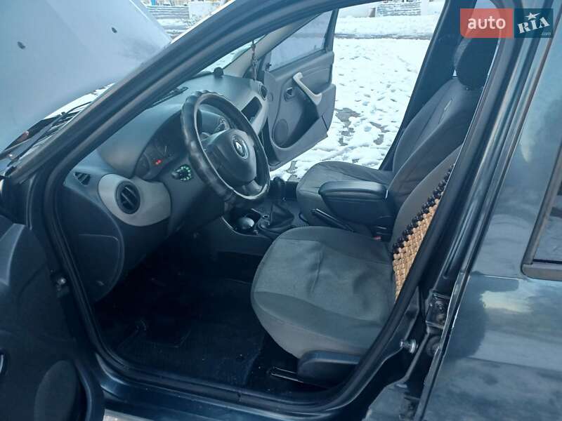 Седан Renault Logan 2011 в Кам'янському