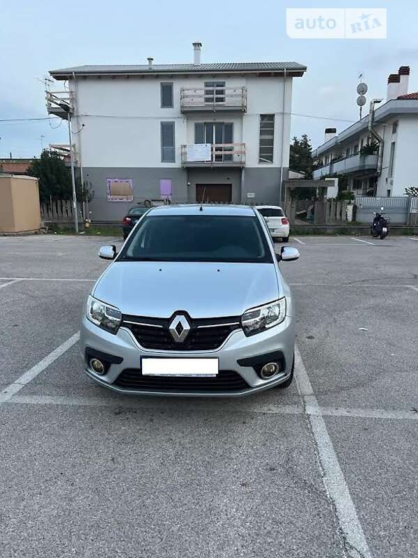 Седан Renault Logan 2019 в Ужгороді