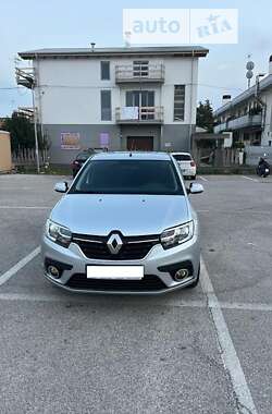 Седан Renault Logan 2019 в Ужгороде