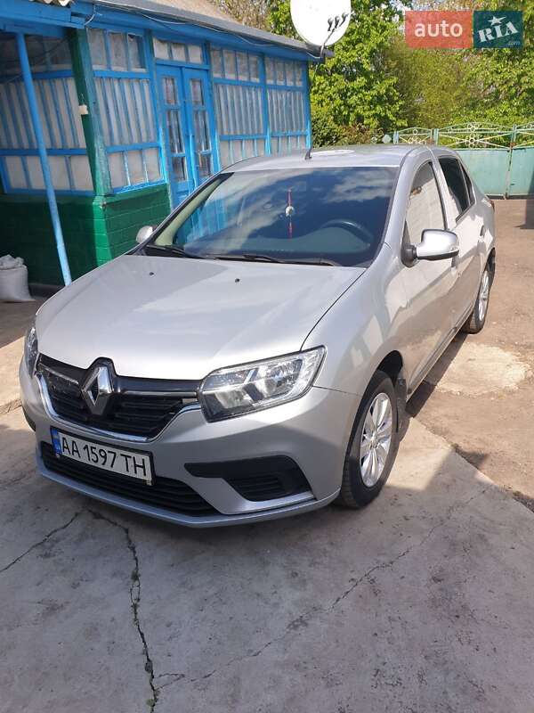 Седан Renault Logan 2017 в Киеве