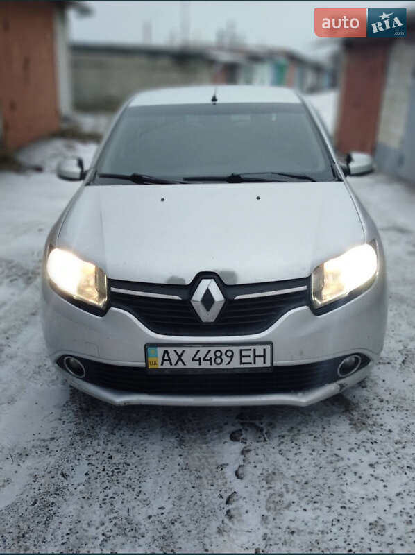 Renault Logan 2013