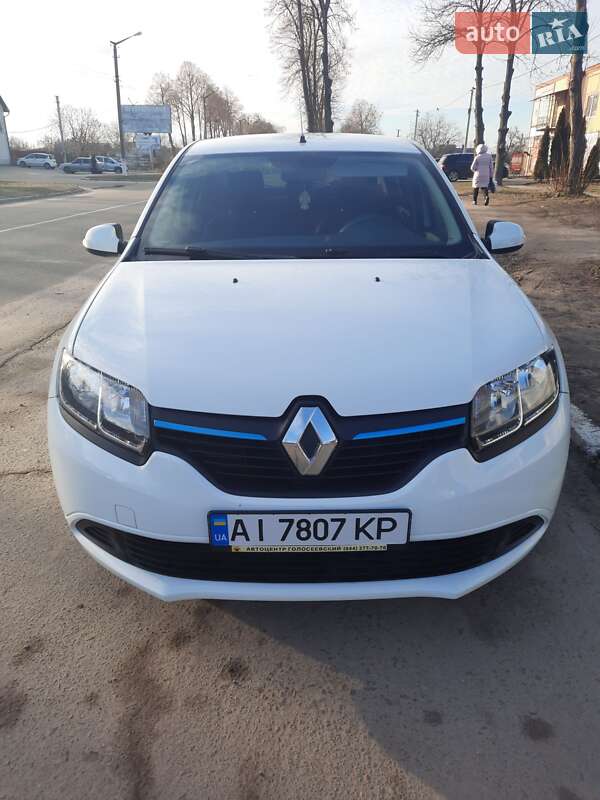 Renault Logan 2016