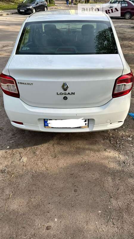 Седан Renault Logan 2016 в Львові