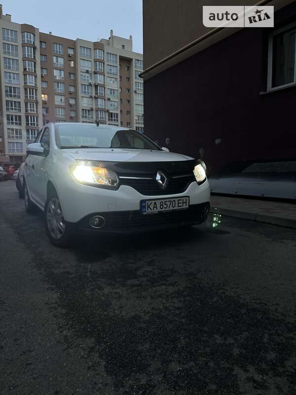Седан Renault Logan 2015 в Софиевской Борщаговке