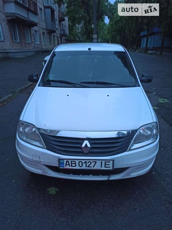 Седан Renault Logan 2012 в Николаеве