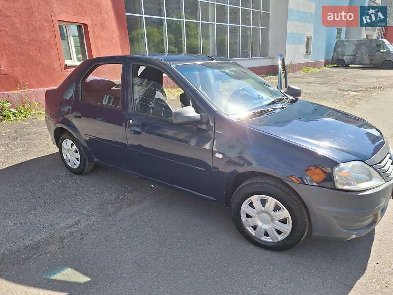 Седан Renault Logan 2011 в Киеве