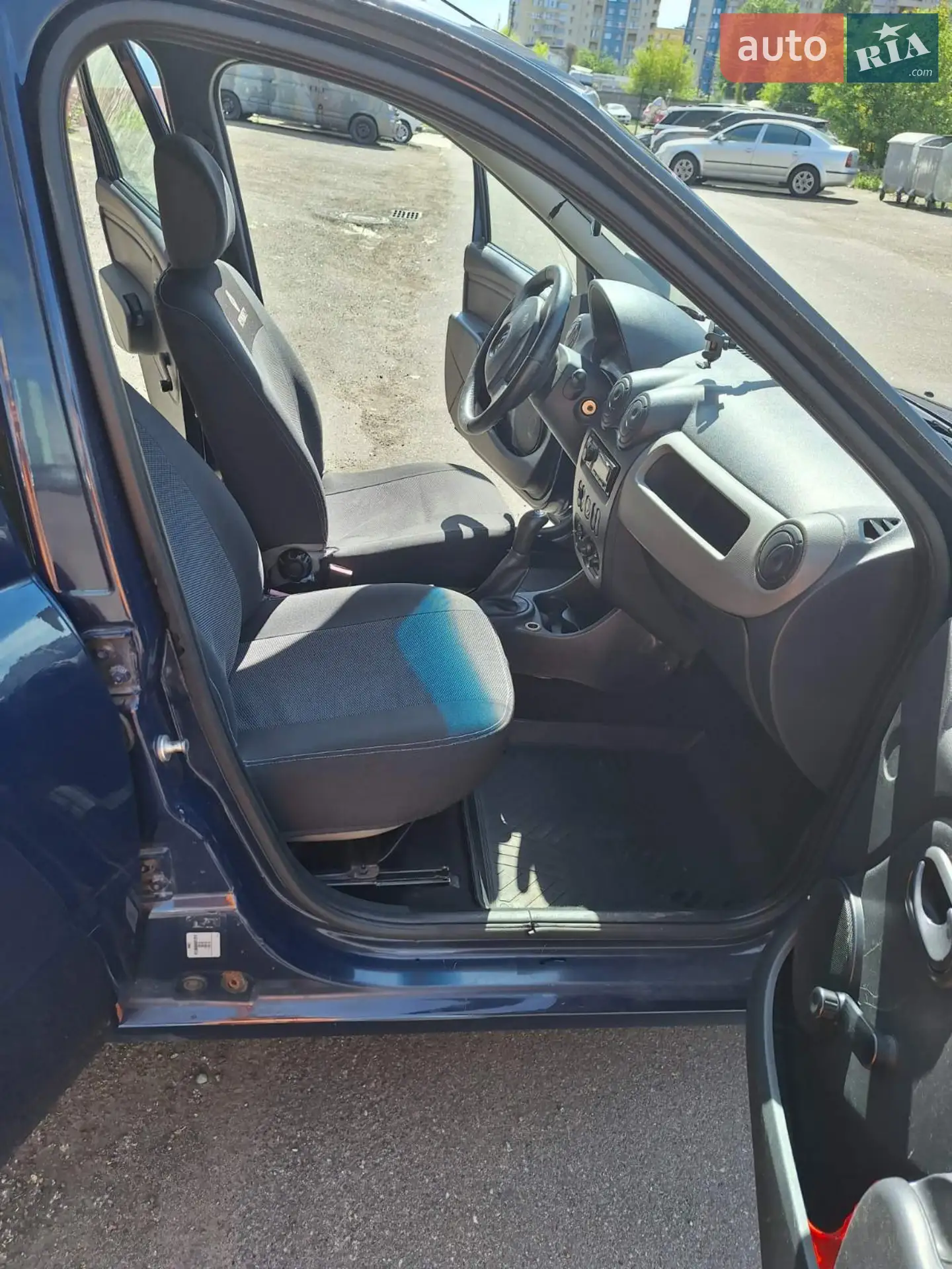 2011 Renault Logan - мініатюра 24