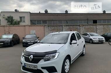 Седан Renault Logan 2017 в Киеве