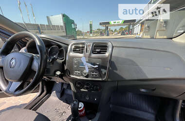 Седан Renault Logan 2013 в Тернополі