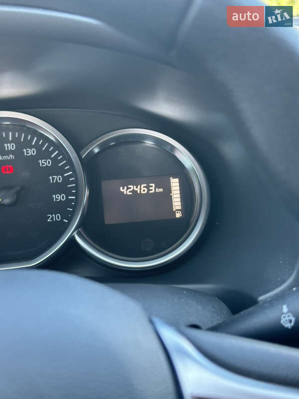 Седан Renault Logan 2019 в Петропавлівській Борщагівці