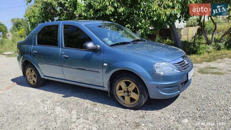 Седан Renault Logan 2010 в Криничках