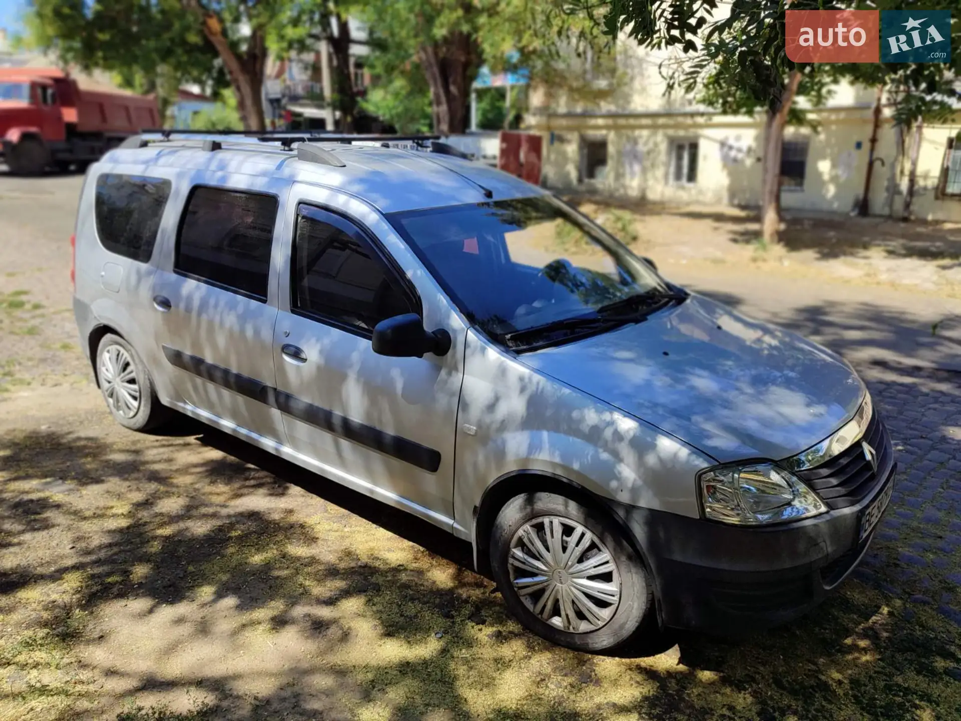 2012 Renault Logan - мініатюра 2