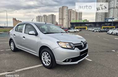 Седан Renault Logan 2013 в Киеве