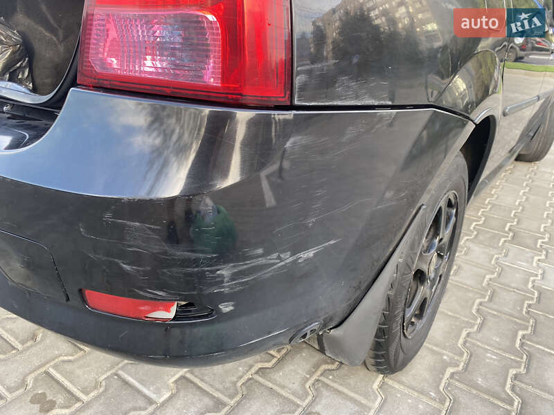 Седан Renault Logan 2011 в Киеве