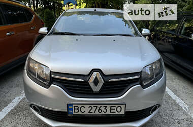 Седан Renault Logan 2013 в Львові