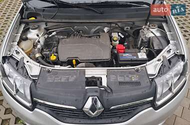 Седан Renault Logan 2014 в Хмельницькому