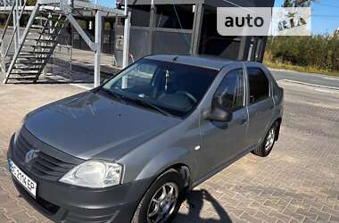 Седан Renault Logan 2010 в Львові