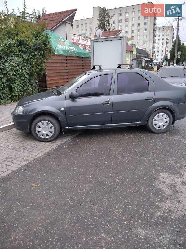 Renault Logan 2010