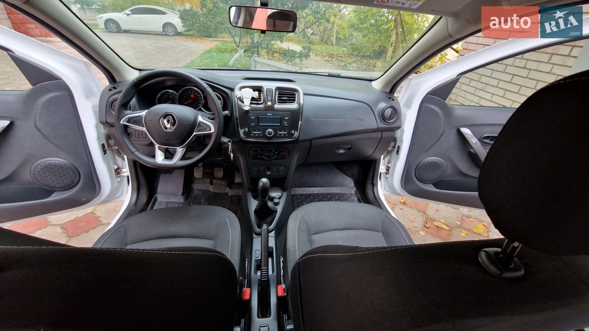 2018 Renault Logan - мініатюра 16