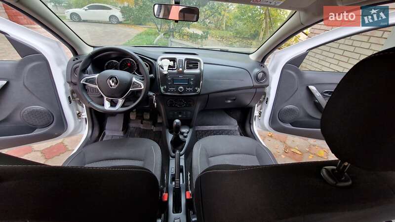 Седан Renault Logan 2018 в Тернополі