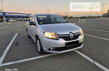 Седан Renault Logan 2013 в Киеве