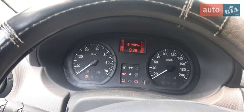 Седан Renault Logan 2011 в Яремче