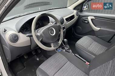 Седан Renault Logan 2012 в Львове