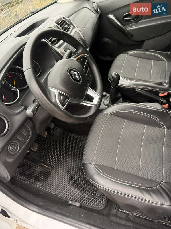 Седан Renault Logan 2019 в Львові