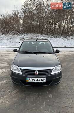 Седан Renault Logan 2010 в 