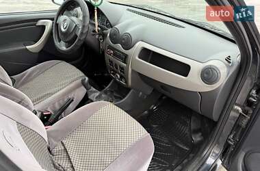 Седан Renault Logan 2010 в 