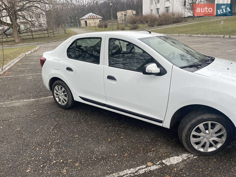 Седан Renault Logan 2021 в Киеве