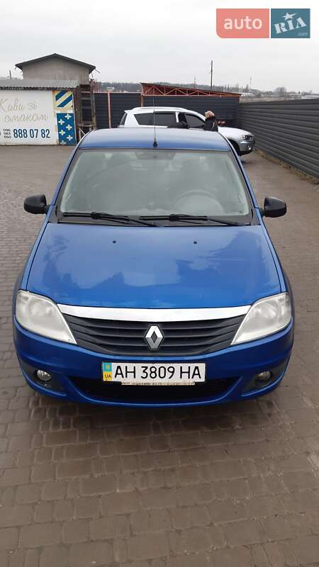 Седан Renault Logan 2010 в Ірпені