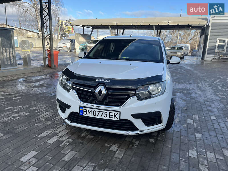 Седан Renault Logan 2016 в 