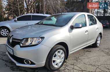 Седан Renault Logan 2013 в Хмельницькому