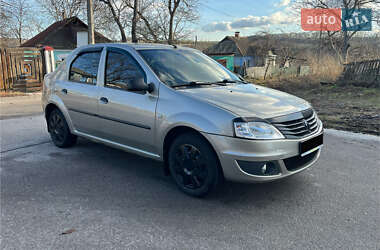 Седан Renault Logan 2010 в Кривом Озере