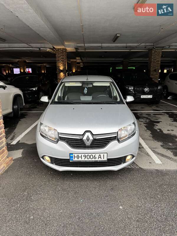 Седан Renault Logan 2013 в Одесі