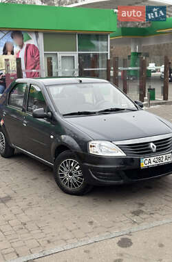 Седан Renault Logan 2010 в Киеве