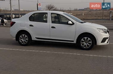 Седан Renault Logan 2019 в 