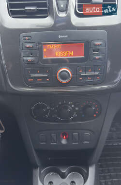 Седан Renault Logan 2019 в 