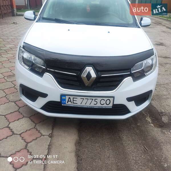 Седан Renault Logan 2020 в 