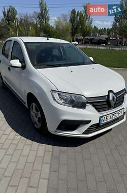 Седан Renault Logan 2021 в 