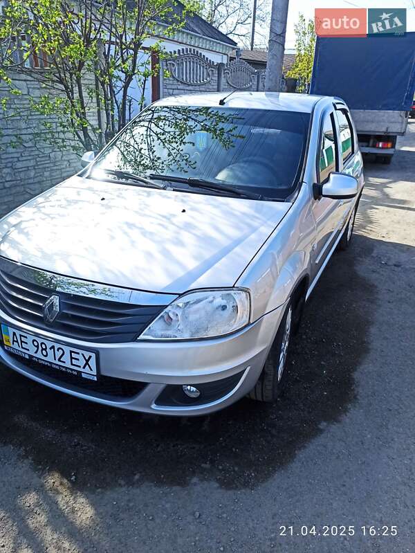 Седан Renault Logan 2012 в Дніпрі фото 8 Седан Renault Logan 2012 в Дніпрі
