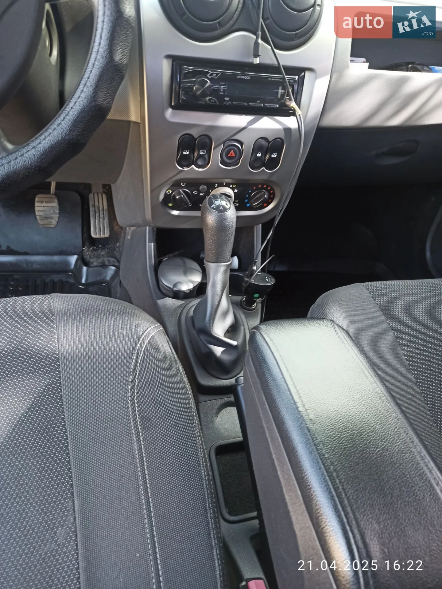 2012 Renault Logan - мініатюра 21