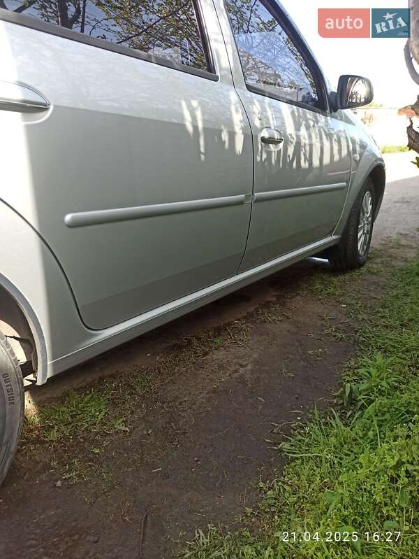 Седан Renault Logan 2012 в Дніпрі фото 29 Седан Renault Logan 2012 в Дніпрі