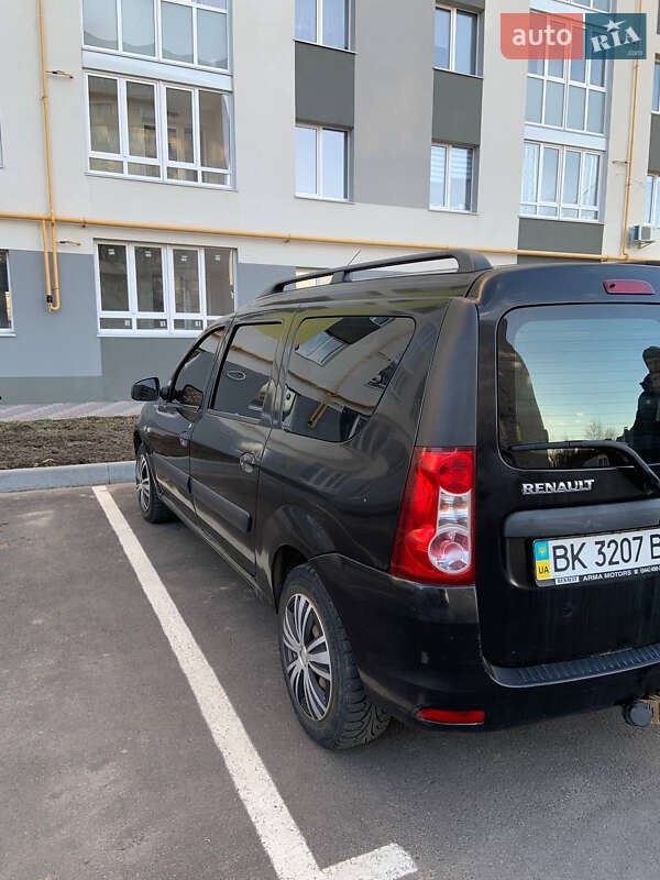 Универсал Renault Logan 2011 в Сарнах