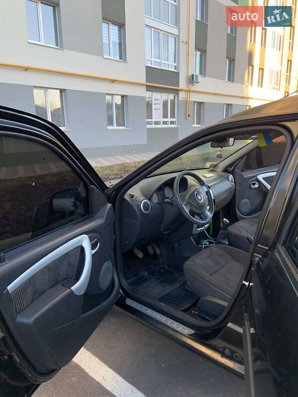 Универсал Renault Logan 2011 в Сарнах